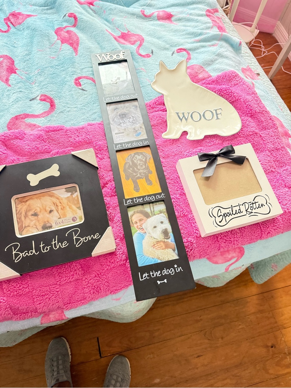 Pet-Themed Frame and Plaque Set